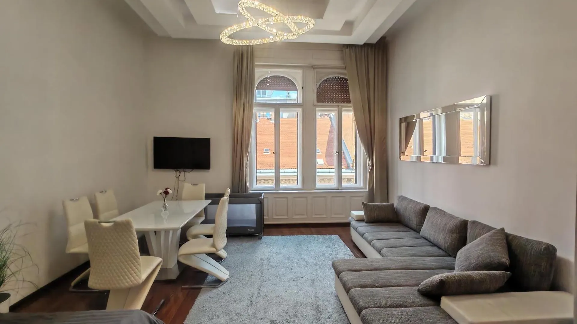 Apartament Basilika View Imperial Suite -Sas Street -Need Reservation For Free Parking Budapeszt