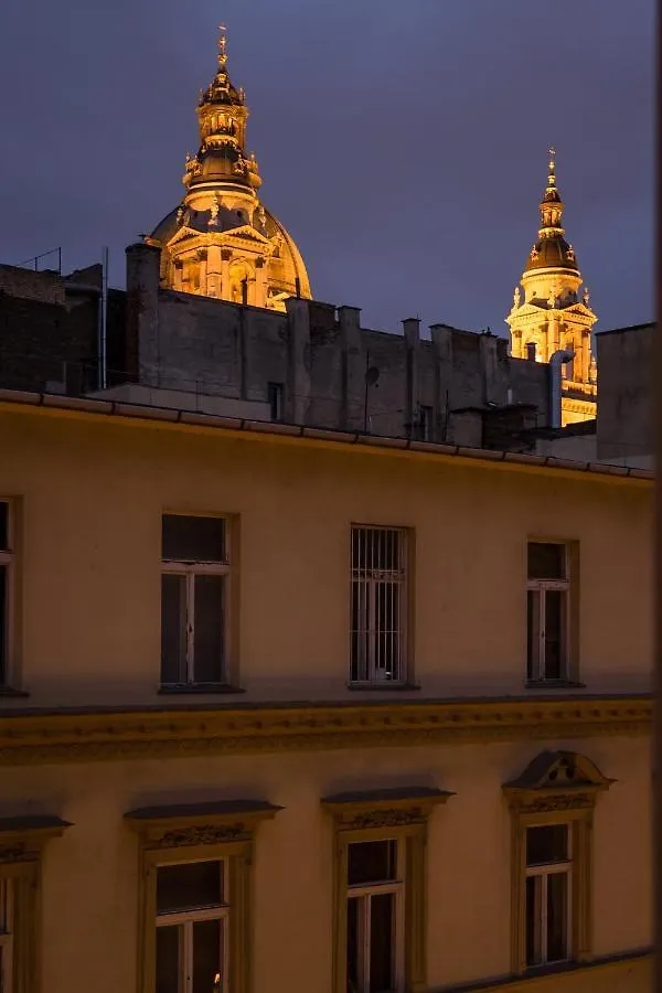 Basilika View Imperial Suite -Sas Street -Need Reservation For Free Parking Будапешт