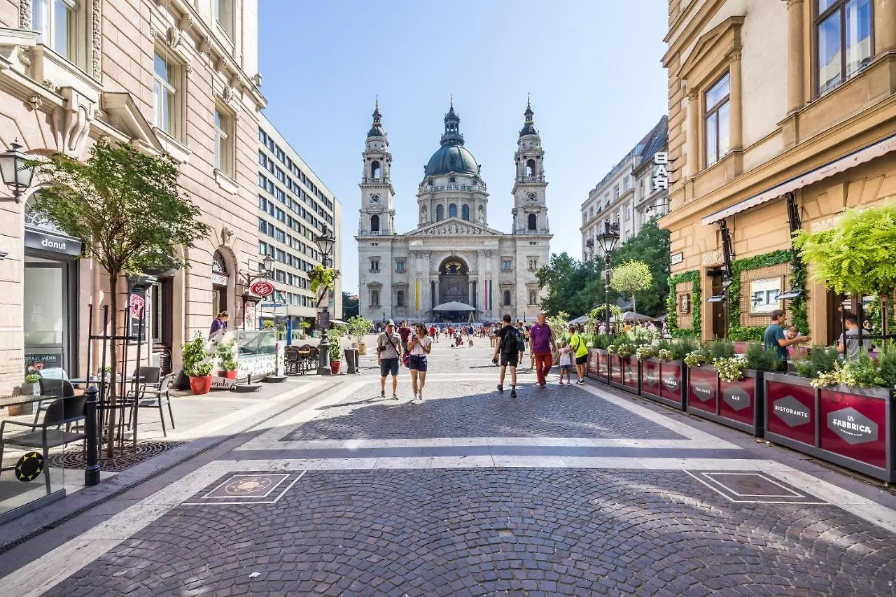 Basilika View Imperial Suite -Sas Street -Need Reservation For Free Parking Будапешт