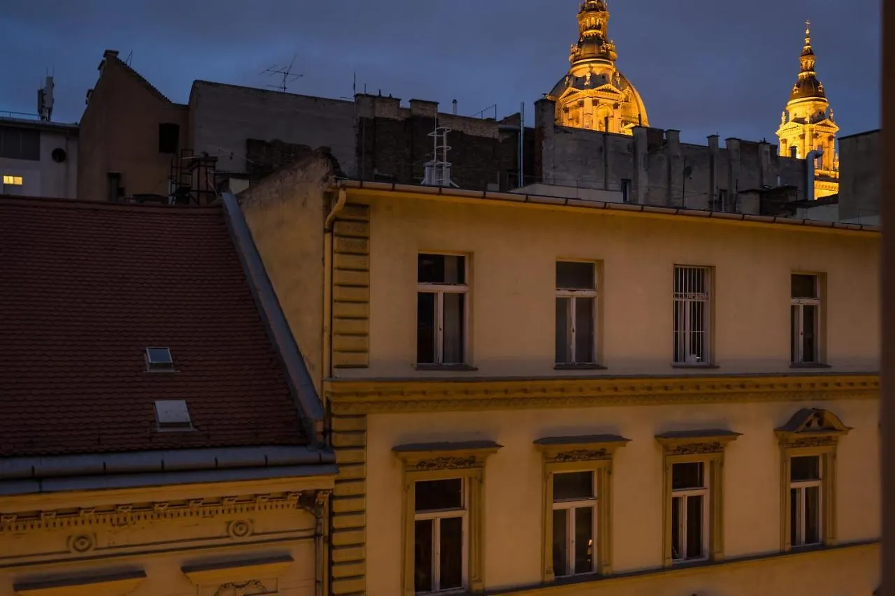 Basilika View Imperial Suite -Sas Street -Need Reservation For Free Parking Будапешт