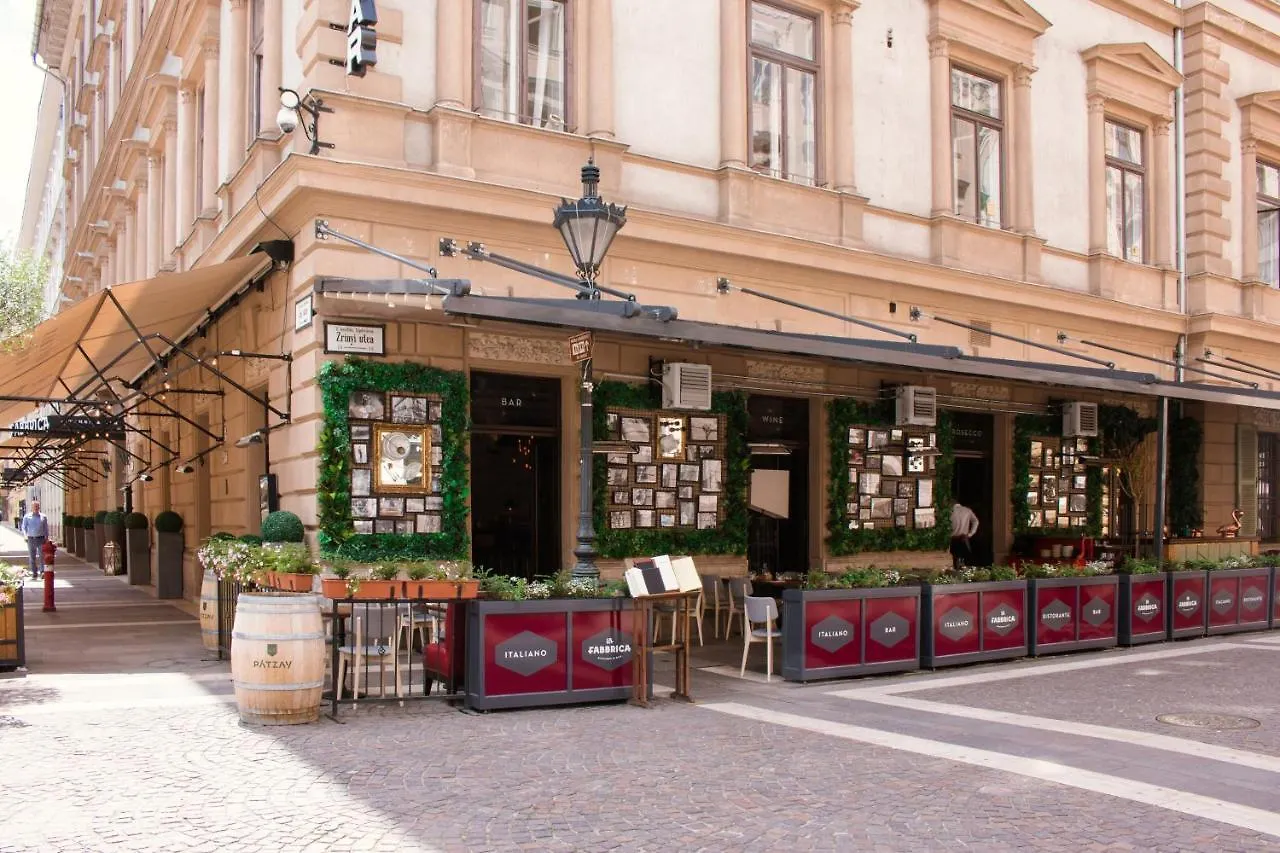 Basilika View Imperial Suite -Sas Street -Need Reservation For Free Parking Будапешт 0*,