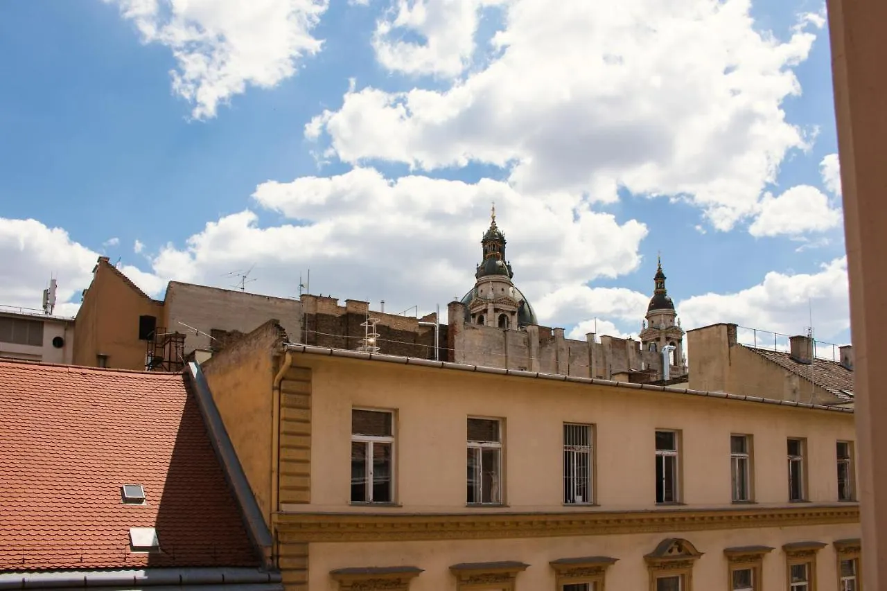 Basilika View Imperial Suite -Sas Street -Need Reservation For Free Parking Будапешт Апартаменты