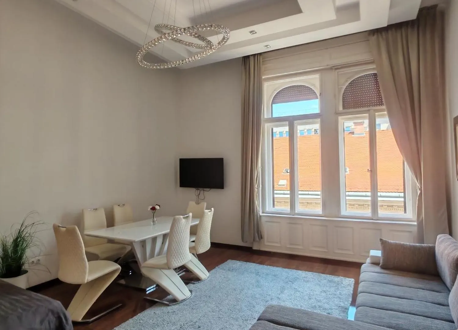 Basilika View Imperial Suite -Sas Street -Need Reservation For Free Parking Будапешт