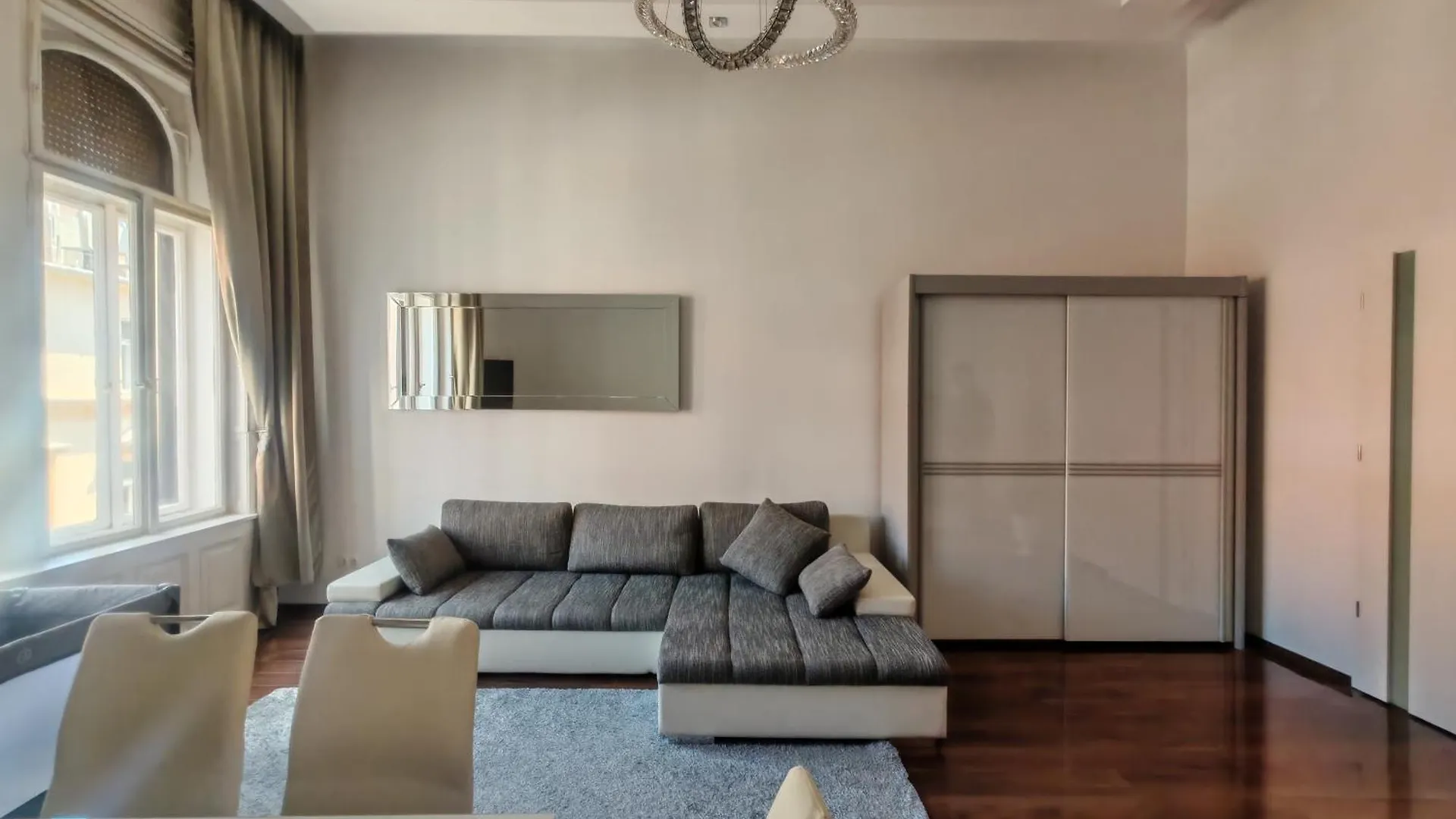Basilika View Imperial Suite -Sas Street -Need Reservation For Free Parking Будапешт Венгрия