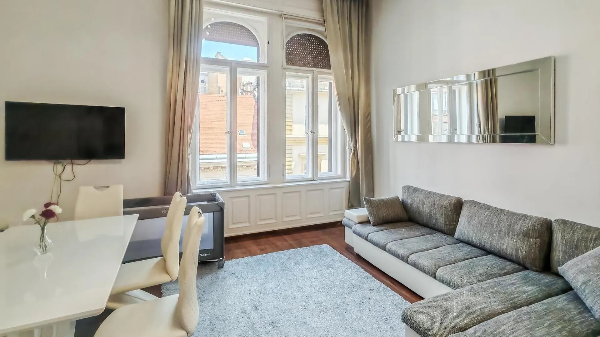 Apartment Basilika View Imperial Suite -Sas Street -Need Reservation For Free Parking Budapest